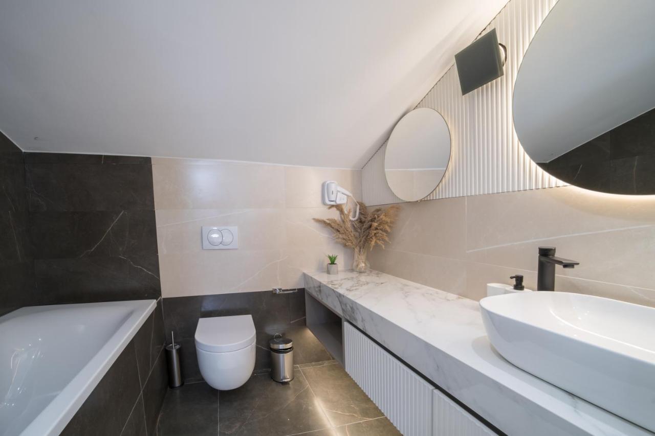 Luxury Villa Christian Umag Exteriör bild